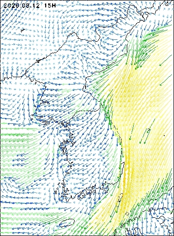 2026-08-12 15 : 00