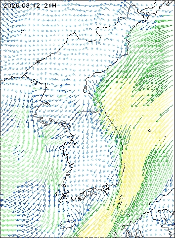 2026-08-12 21 : 00