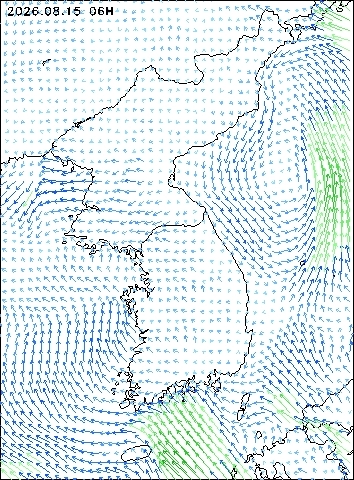 2026-08-15 06 : 00