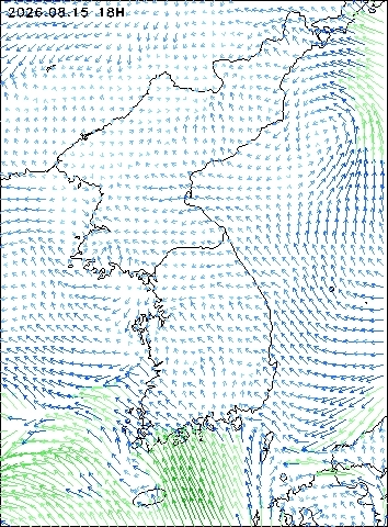 2026-08-15 18 : 00