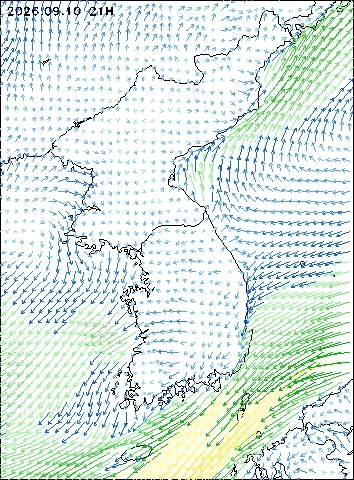 2026-09-10 21 : 00